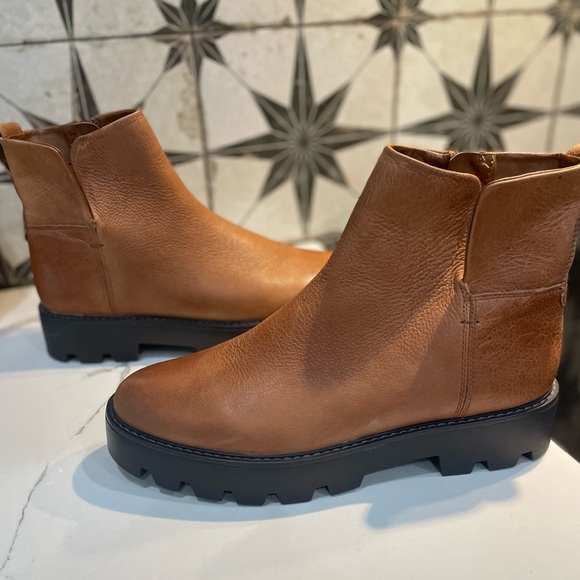 NWOB Franco Sarto Billie Platform Booties, Size 9.5M - Picture 4 of 8